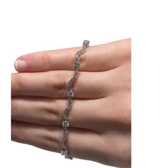 Wavy Cubic Zirconia Bracelet - 925 Sterling Silver - Picture 2 of 4